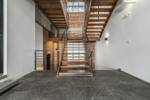 Fabulous Fitzroy Converted Warehouse - Hervey Bay Accommodation 3