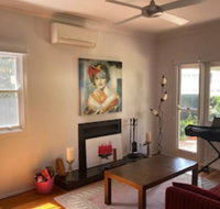 3 Bedroom Character Home Near CBD - Hervey Bay Accommodation