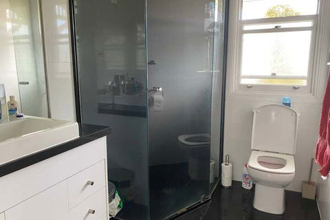 3 Bedroom Character Home Near CBD - Tourism Hervey Bay 5