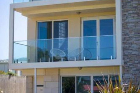SEA NOOK Seconds From The Beach - Hervey Bay Accommodation 6