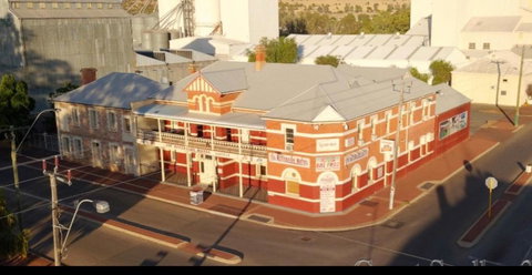 Riverside Hotel - Hervey Bay Accommodation 5