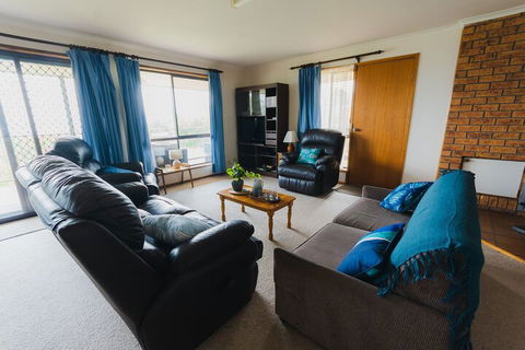 Bruces Waterside Units - Tourism Hervey Bay 7