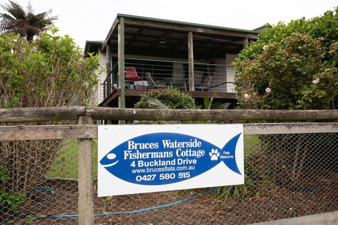 Bruces Waterside Units - Tourism Hervey Bay 2