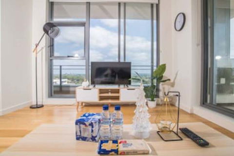 17th Level 1bed1bath APT Macquaire Park+wifi+view - Tourism Hervey Bay 0