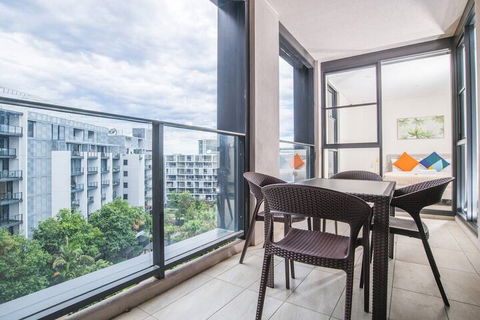 Bright & Modern! 2bed 2bath APT With Parking - Hervey Bay Accommodation 4