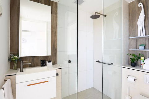 JUDD A Stylish Abode Awaits You - Hervey Bay Accommodation 1