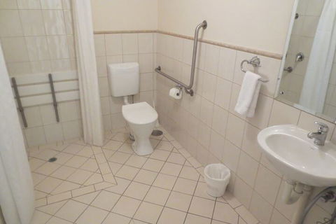 Glenelg Holiday Corporate Accommodation - Hervey Bay Accommodation 3