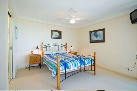 Mirage Unit 602 - Hervey Bay Accommodation 5