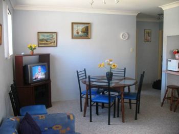 Pacific Court 8 - Hervey Bay Accommodation 1