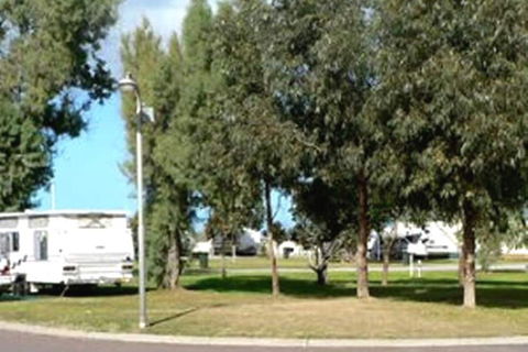 ARNO BAY CARAVAN PARK - Tourism Hervey Bay 1