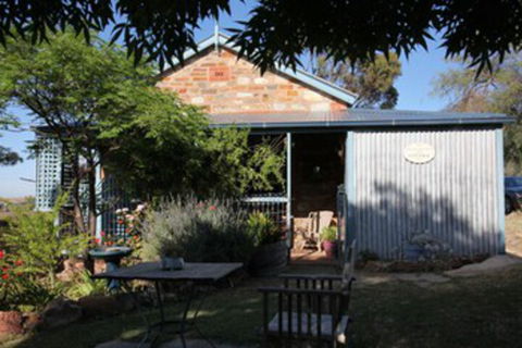 Kookaburra Cottage - Hervey Bay Accommodation 0