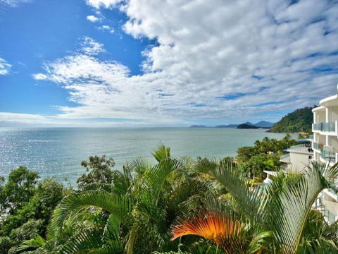 Absolute Beachfront With Million Dollar Views - Tourism Hervey Bay 4
