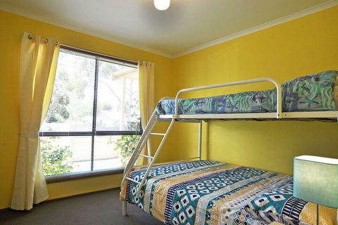 Alwyns By THE SEA PET Friendly - Hervey Bay Accommodation 6