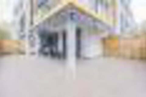 New Modern Apartment With Parking Near Amenities - Hervey Bay Accommodation 4