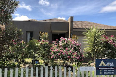 Apple House - Hervey Bay Accommodation 0