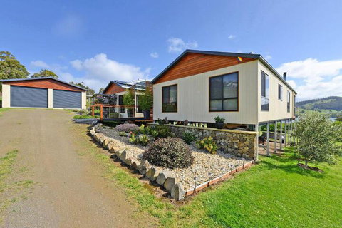 Moon River - Hervey Bay Accommodation 7