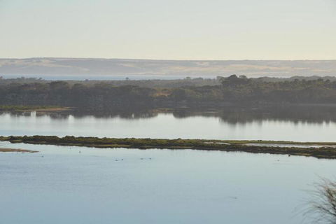 Of Stone & Wood Guesthouse Secluded Getaway! - Tourism Hervey Bay 6