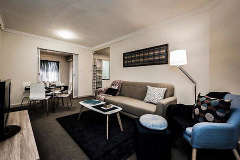 AirExec Apartments - Hervey Bay Accommodation 4