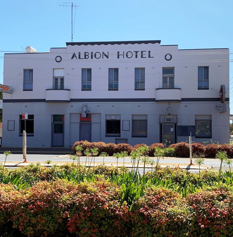 Albion Hotel Motel - Tourism Hervey Bay 1