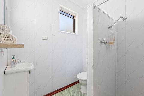 Albion Hotel Motel - Tourism Hervey Bay 2