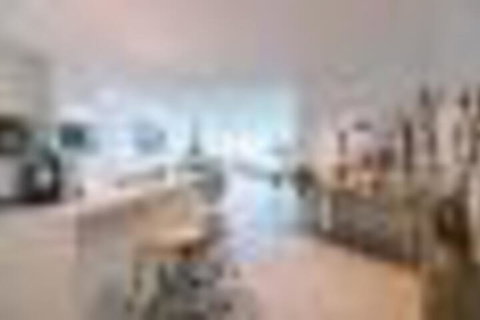 Panoramic Vista From A 54 Floor CBD Apartment - Hervey Bay Accommodation 2