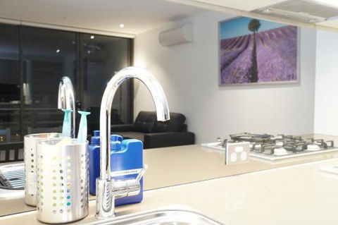 Auzzie Apartments Docklands Melbourne - Tourism Hervey Bay 0