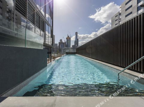 Melbourne City Sea View Lake View Luxury Apartment - Tourism Hervey Bay 2