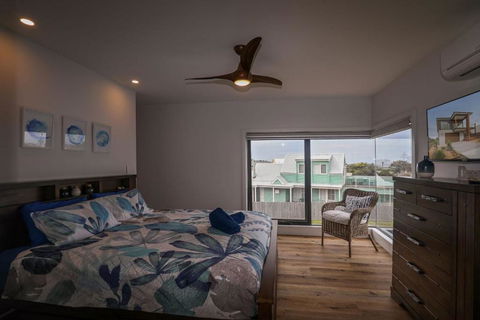 Coffs At Surf Beach Phillip Island - Hervey Bay Accommodation 4