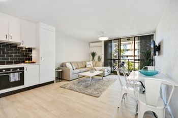 Mooloolaba Apartment With Marina Views - Hervey Bay Accommodation 0