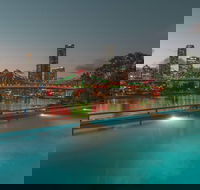 Riverfront in New Farm  Brisbane - Hervey Bay Accommodation