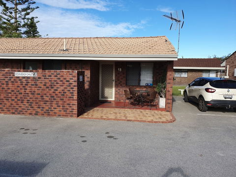 Ocean Beach Chalet 18 - Hervey Bay Accommodation 5