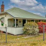 Dillons Cottage - Tourism Hervey Bay 0