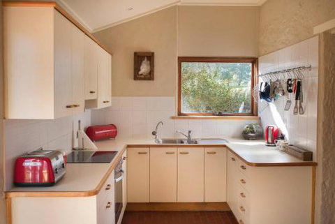The Cottage At Riverside Farm - Hervey Bay Accommodation 5
