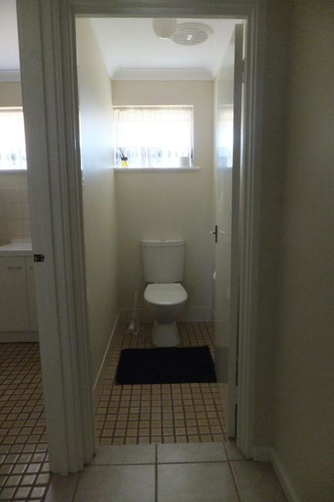 Ocean Beach Chalet 15 - Tourism Hervey Bay 4