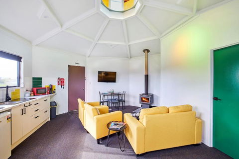Zuny Yurt - Hervey Bay Accommodation 5