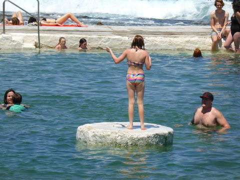 Arena Luxury Beachfront Apartment - Hervey Bay Accommodation 1