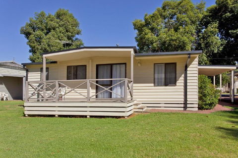 Cottage 20 3 Bedroom Lake Hume Resort - Hervey Bay Accommodation 6