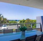 LORNE CHALET APARTMENT 10 ask about midweek deals - Hervey Bay Accommodation