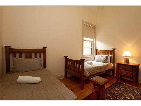 Fairholme Townhouse - Hervey Bay Accommodation 1