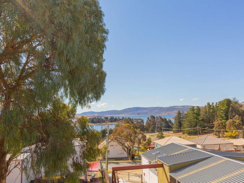 Aspect 1 / 8a Poly Cow Lane - Hervey Bay Accommodation 4
