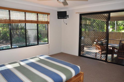 12 Satinwood Drive Family Home With Swimming Pool Located In Natural Bushland & Close To Beach - Tourism Hervey Bay 5