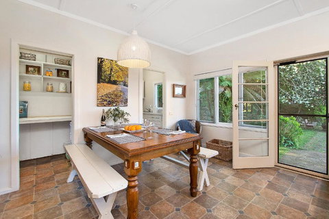GOWAN ROSS COTTAGE - Hervey Bay Accommodation 6