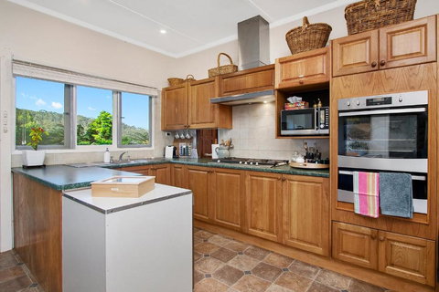 GOWAN ROSS COTTAGE - Hervey Bay Accommodation 3