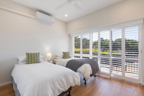 Location Location Sunshine Beach - Tourism Hervey Bay 6