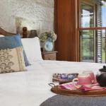 CHRISTOPHERS COTTAGE - Hervey Bay Accommodation 0