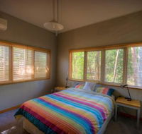 6 Satinwood Drive Rainbow Shores Stylish Beach House Free WiFi - Tourism Hervey Bay
