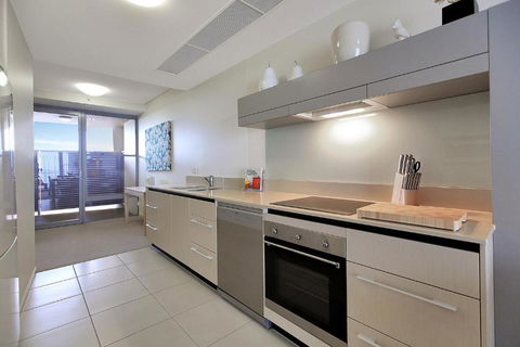 Monaco Unit 905 12 Otranto St - Hervey Bay Accommodation 4