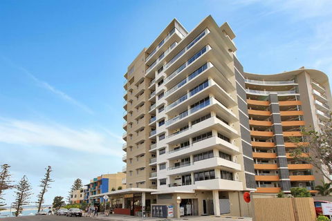 Monaco Unit 905 12 Otranto St - Hervey Bay Accommodation 1