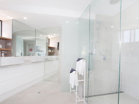 Parkyn Place 7 3 BDRM Oceanview Apt On Mooloolaba Spit - Hervey Bay Accommodation 2