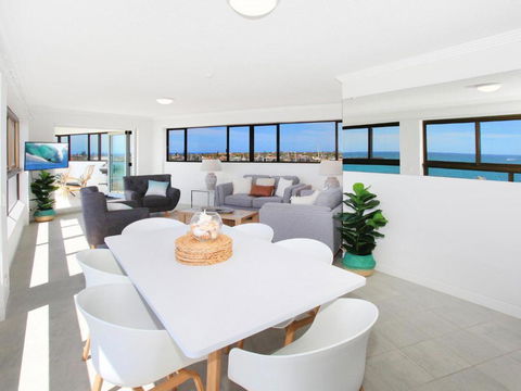Parkyn Place 7 3 BDRM Oceanview Apt On Mooloolaba Spit - Hervey Bay Accommodation 6